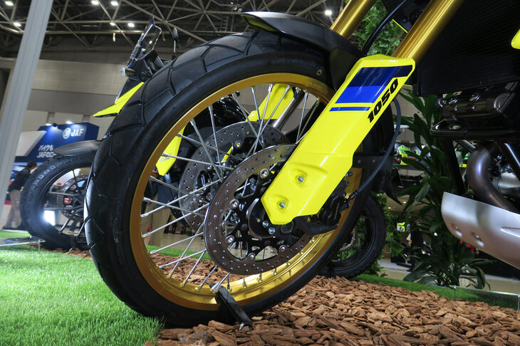 スズキVストローム1050DE