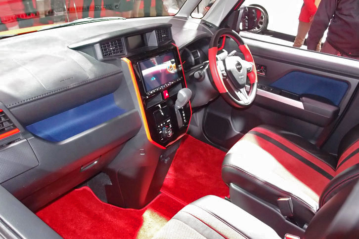 ダイハツ・トールSPORZAバージョン