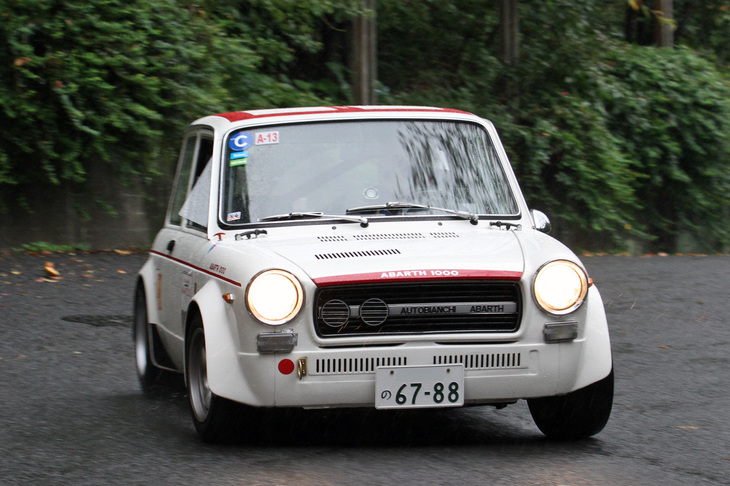 ヒルクライムは2回走行し、タイム差の小ささを競う。1973年「アウトビアンキA112アバルト」は、タイム差1秒39で5位。スラロームとの総合順位でも5位だった。