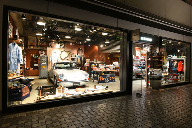 LE GARAGE
	〒106-0032
	東京都港区六本木5-17-1 アクシスビル1F
	TEL 03-3587-2785
	
	ONLINE SHOP
	http://www.legarage.jp/shop/