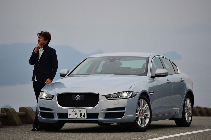 「ジャガーXE」と。筆者にはジャガーへのアコガレがある。（写真=池之平昌信）