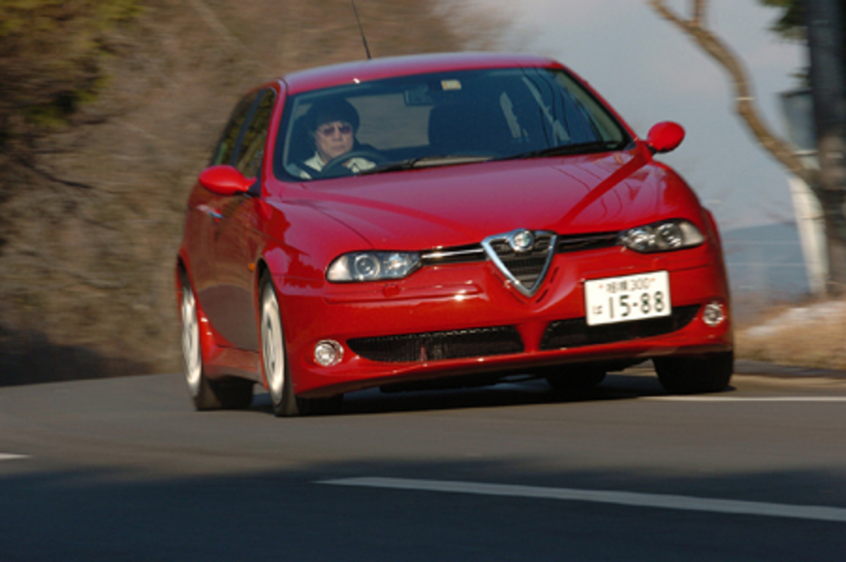 アルファロメオ・アルファ156スポーツワゴンGTA（2ペダル6MT