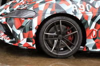 タイヤサイズは、前が255/35ZR19、後ろが275/35ZR19。銘柄は「ミシュラン・パイロットスーパースポーツ」で、BMWのOE装着タイヤであることを示す「★」マークが付いていた。