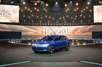 フォルクスワーゲンが新型電気自動車「ID.2all」を発表