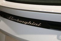 ランボルギーニ、高性能SUVの「ウルス」を日本初公開の画像