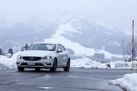 「T6」エンジンに組み合わされる駆動方式はフルタイム4WDのみで、「S60」「V60」「XC60」のいずれのモデルでもFFは設定されていない。