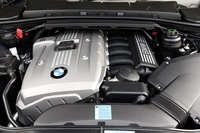 BMW325iツーリング（FR/6AT）【ブリーフテスト】の画像