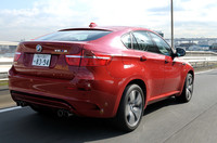 BMW X6 M (4WD/6AT)【試乗記】の画像