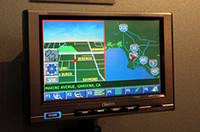 クラリオンは7型モニター搭載の一体型ナビも展示していた。こちらも20GB HDDを採用。リアカメラ入力も装備する。