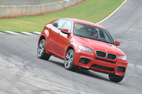 BMW X6 M（4WD/6AT）【海外試乗記】の画像