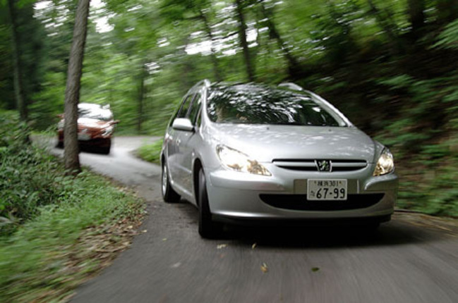 【スペック】全長×全幅×全高＝4420×1760×1585mm/ホイールベース＝2720mm/車重＝1430kg/駆動方式＝FF/2リッター直4DOHC16バルブ（137ps/6000rpm、19.4kgm/4100rpm）／車両本体価格＝276.0万円（テスト車＝278.0万円／CDオーディオ2.0万円）