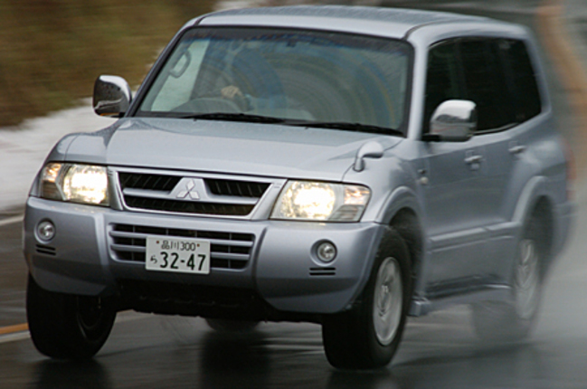 【スペック】全長×全幅×全高＝4770×1895×1855mm／ホイールベース＝2780mm／車重＝2100kg／駆動方式＝パートタイム4WD／3.5リッターV6DOHC24バルブ（220ps／5500rpm、35.5kgm／3750rpm）／車両本体価格＝394万2750円（テスト車＝413万4900円）