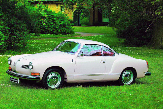 1974年6月にラインオフした最後の「フォルクスワーゲン・カルマンギア」。