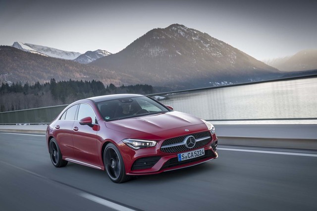 メルセデス・ベンツCLA250 4MATIC(4WD/7AT)/CLA220d(FF/8AT メルセデス・ベンツCLA250 4MATIC(4WD/7AT)/CLA220d(FF/8AT