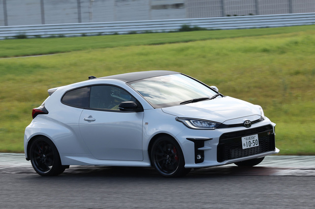 トヨタGRヤリスRZ“ハイパフォーマンス”【試乗記】 探求心をかき立て