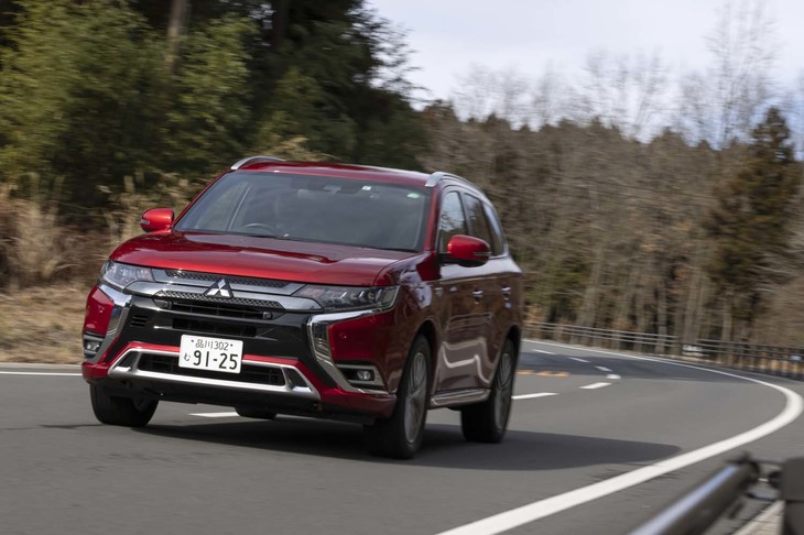 三菱アウトランダーPHEV Gプレミアムパッケージ