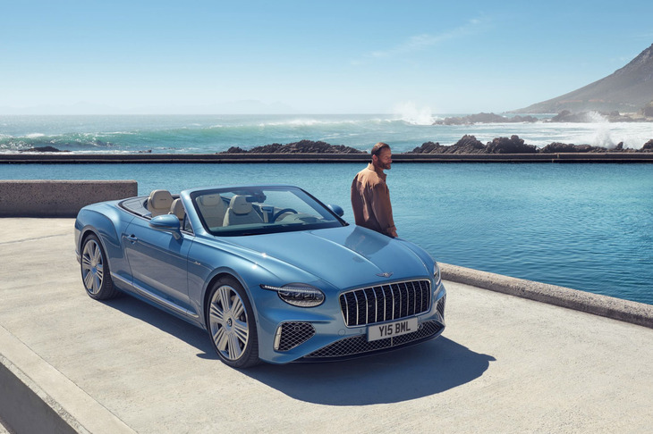 ベントレー・コンチネンタルGTCアズール