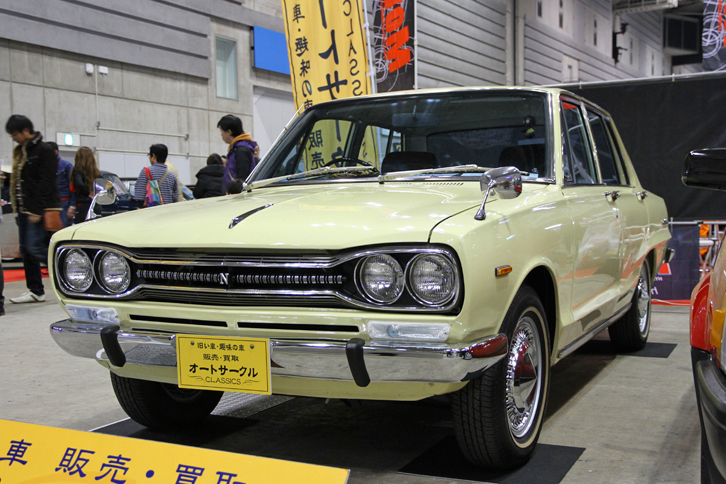 これもオートサークルの1970年「日産スカイライン1800スポーティデラックス」。オリジナルの姿を保ったハコスカ1800の最初のモデルで、価格は270万円。