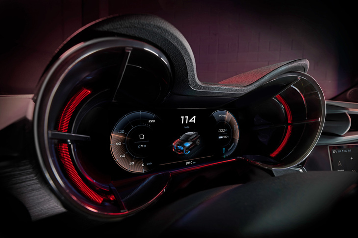 アルファ・ロメオ・ミラノ（液晶メーター）