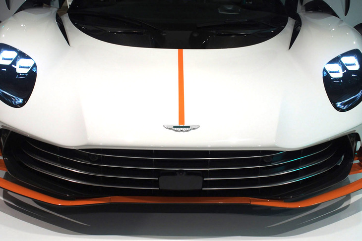 アストンマーティン・ヴァルハラ（フロントマスク）