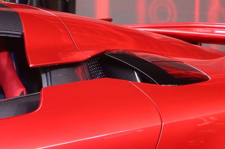 フェラーリF80（リアのエアインテーク）