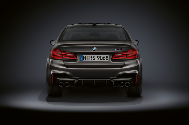 特別仕様車のベースは、最高出力625PSの4.4リッターV8ツインターボエンジンを搭載する「M5コンペティション」。