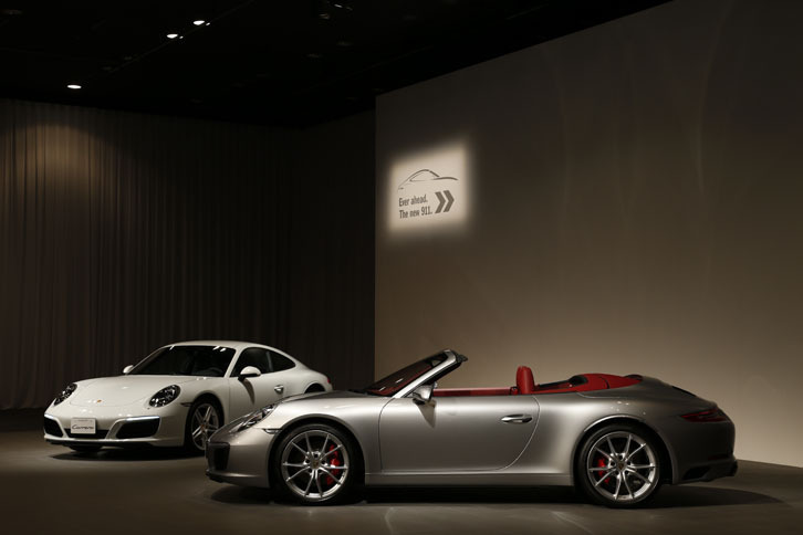 ポルシェ911カレラSカブリオレ（7AT）