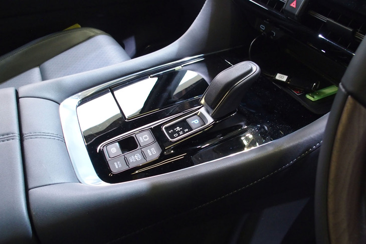 トヨタ・ヴェルファイア スぺーシャスラウンジ コンセプト