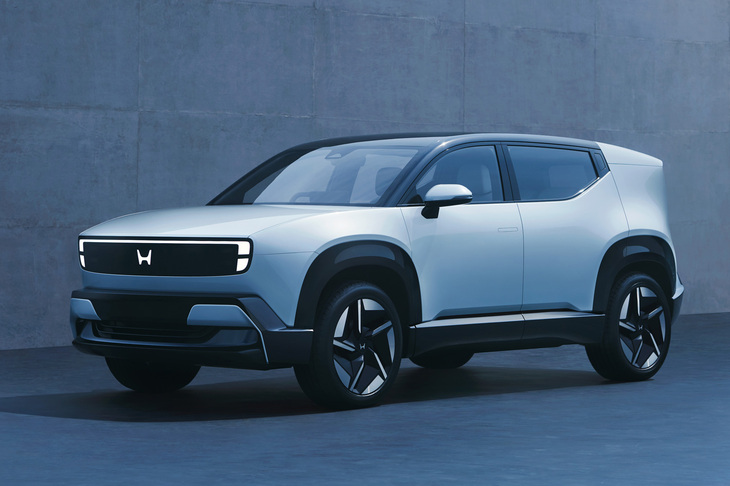インドでの生産が予定されているコンパクトSUVの「Honda 0 α」。試作車によるテスト走行を開始するなど、その開発は継続しているようだが……。