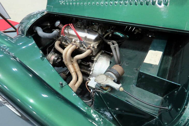 モーガン4/4 1600 ケントコスワース（1973年／DUPRO）