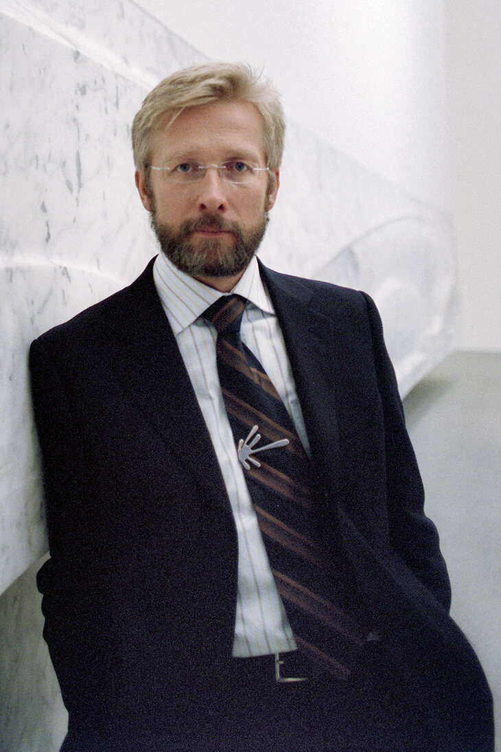 1992年から2009年まで、BMWのチーフデザイナーを務めたクリス・バングル氏。エイドリアン・ファン・ホーイドンク氏の前任者で、挑戦的なカーデザインでBMWに革命をもたらした。