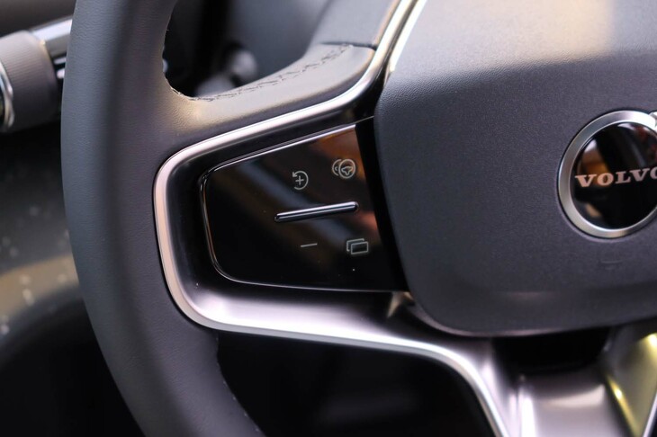 ボルボEX30ウルトラ シングルモーター エクステンデッドレンジ（ステアリングスイッチ）