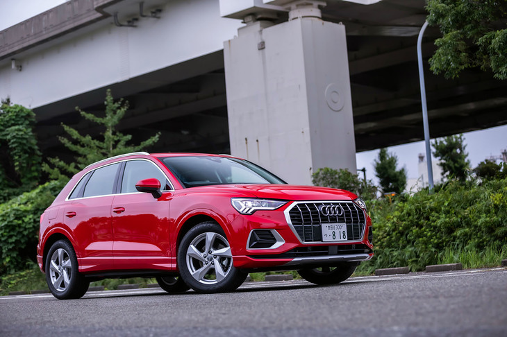 アウディQ3 35 TFSIアドバンスト