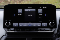 三菱が新型軽EV「eKクロスEV」を発表　航続距離180kmの新しい電動コミューターの画像