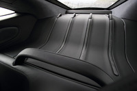 シートの後方に設けられたツーリングデッキ。容量は220リッター。