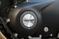 エンジンのクランクシャフトもより軽量なものに変更。アクセルレスポンスの向上と高回転化が図られている。