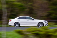 極低回転域では、BSGに組み込まれたモーターがエンジンをアシスト。ストップ＆ゴーが続く市街地などでは、スムーズかつパワフルな加速が、キビキビとした印象を与えてくれた。