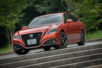 トヨタ・クラウン2.0 RSアドバンス（FR/8AT）【試乗記】