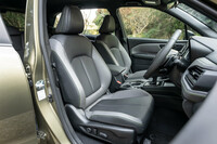 はっ水ポリウレタンと合成皮革のコンビシート。