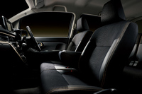 「カスタムRS“20th AnniversaryゴールドエディションSA II”」のシート。