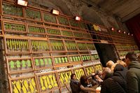 古いファサードとアーチもそのまま残され、現在はイベント開催時のゲートとして用いられている。