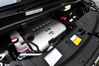 シリーズ唯一のV6ユニットとなる3.5リッターエンジン。280psと35.1kgmを発生する。
    