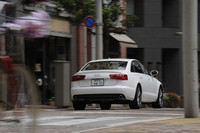 【スペック】3.0TFSIクワトロ：全長×全幅×全高＝4930×1875×1465mm／ホイールベース＝2910mm／車重＝1850kg／駆動方式＝4WD／3リッターV6 DOHC24バルブスーパーチャージャー付き（300ps/5250-6500rpm、44.9kgm/2500-4500rpm）／価格＝835万円（テスト車＝1020万円／コンフォートシート＝36万円／バング＆オルフセン アドバンスド サウンドシステム＝84万円／LEDヘッドライト＝30万円／電動チルト式2ウェイガラスサンルーフ＝21万円／10パラレルスポークデザインアルミホイール＝20万円） 