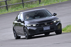 ホンダが「シビックe：HEV RS」の情報を先行公開　先行予…
