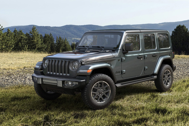 ジープ80周年を記念する限定車「80thアニバーサリーエディション」が4