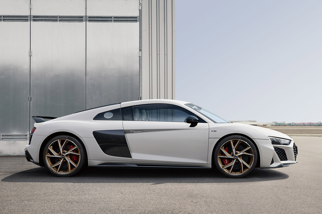 新品　京商　dnano Audi R8 シルバー 1/18 Audi 2021 R8 Spyder Gray | HLJ.co.jp