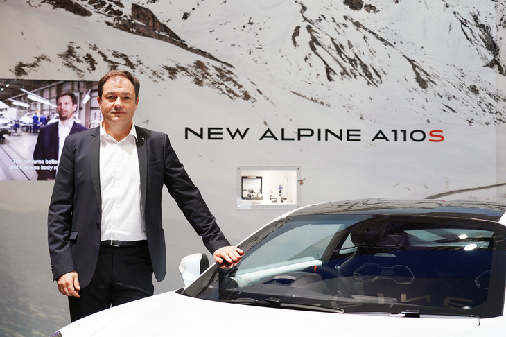 今後の「A110」の商品戦略について、「A110S」のようなよりスポーティーなモデルと、快適性も重視したGT的なモデルの展開を示唆したフリコテ氏。A110Sが出たばかりで気が早い話だが、今後の商品展開に注目したい。