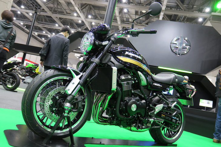 根強い人気を誇る「カワサキZ900RS」。発売から4年以上たつが、いまだに納車待ちが続いている。