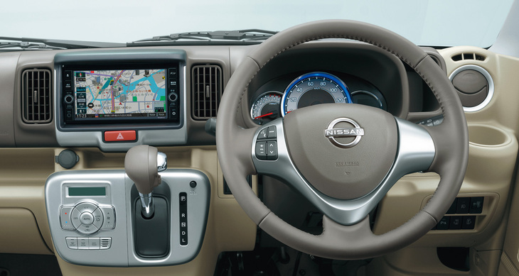 「クリッパー リオ」のインストゥルメントパネル。クリッパー リオは全車がCVTとなる。