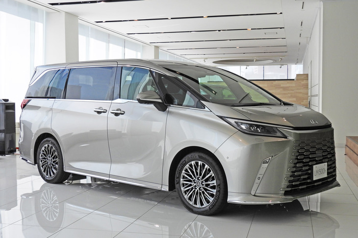 レクサスLM500h“バージョンL”（エクステリア）
